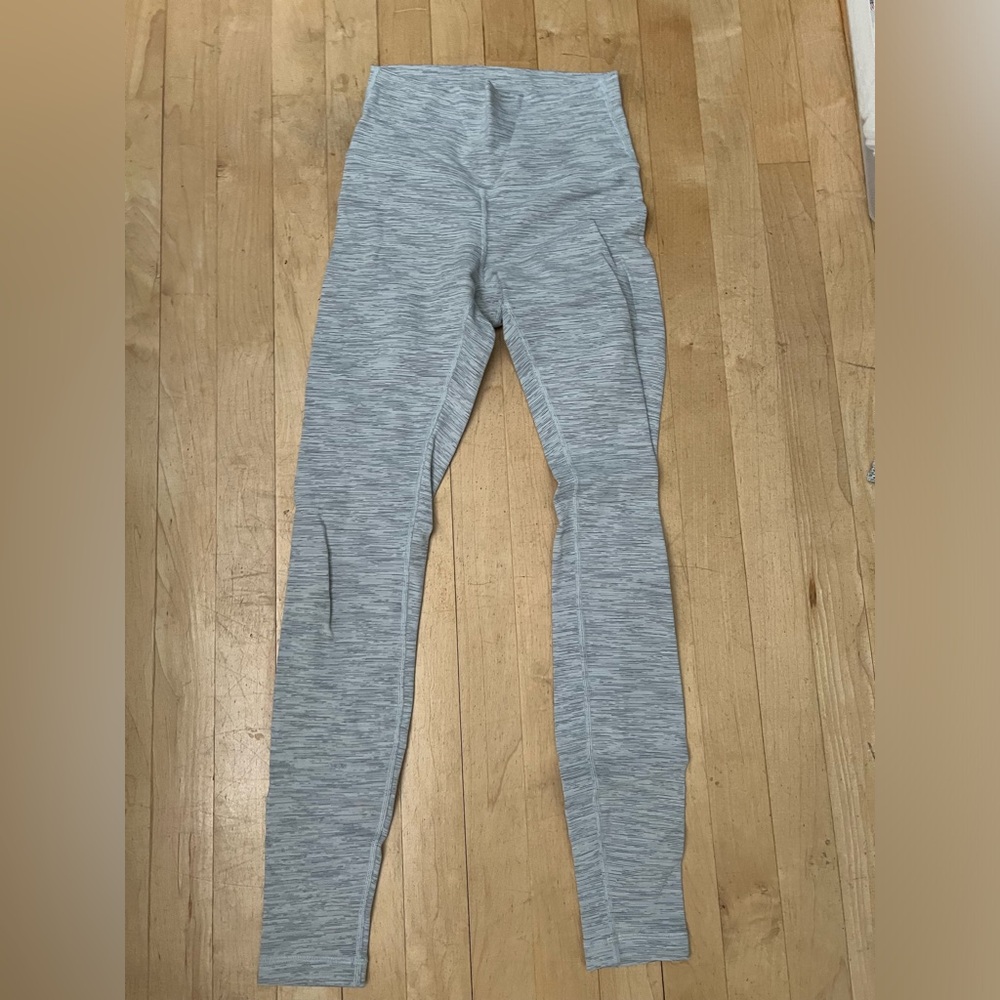 Lululemon wunder under